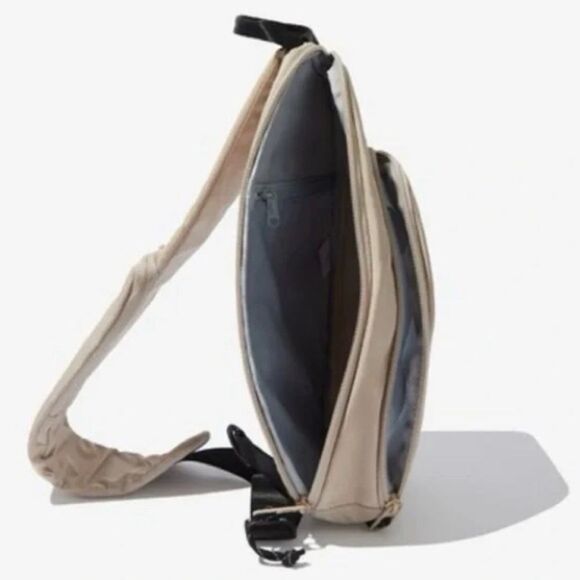 PUMA EVERCAT Myriad Slingback Bag - Picture 3 of 5